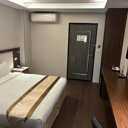 Yuhao Hotel - Hsinchu Branch Esterno foto