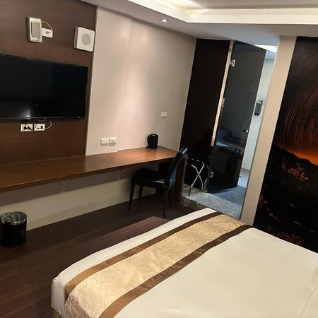 Yuhao Hotel - Hsinchu Branch Esterno foto