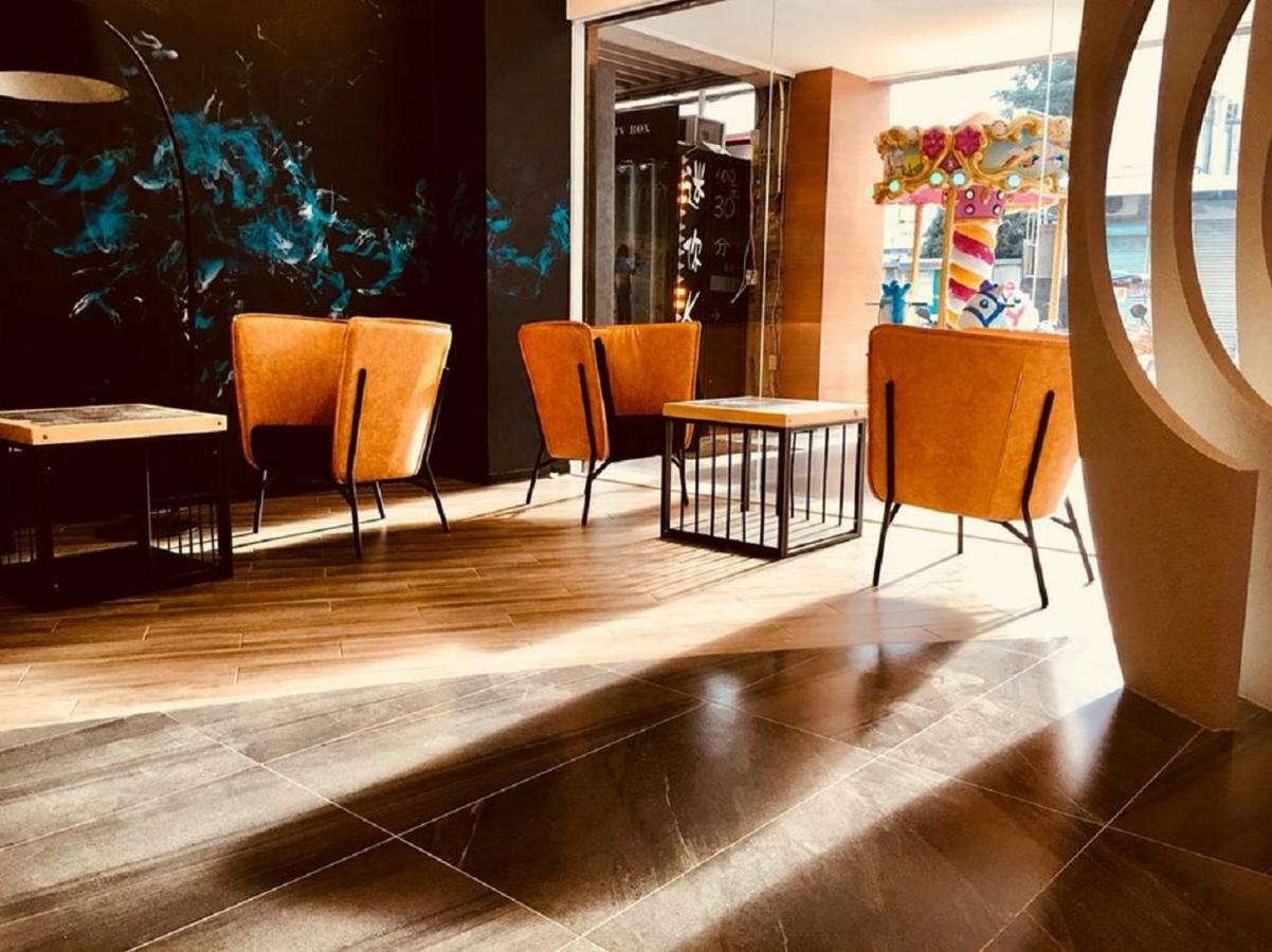 Yuhao Hotel - Hsinchu Branch Esterno foto
